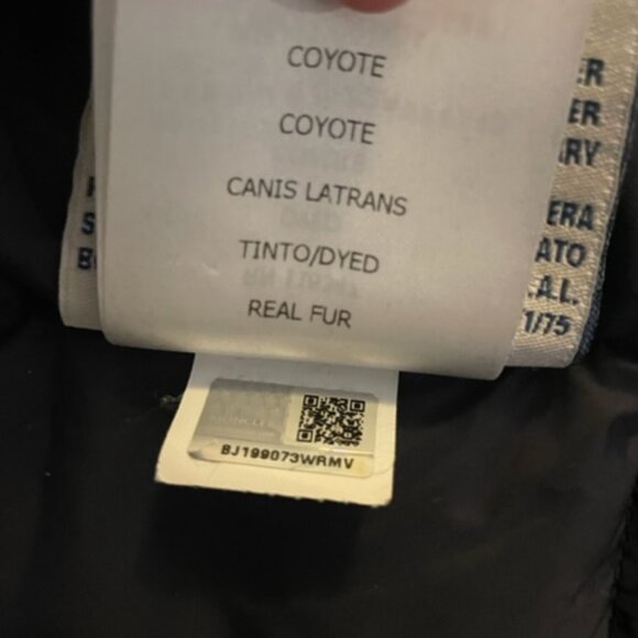 Moncler Clunye Hooded Mid-Length Down Jacket in black - Picture 13 of 14